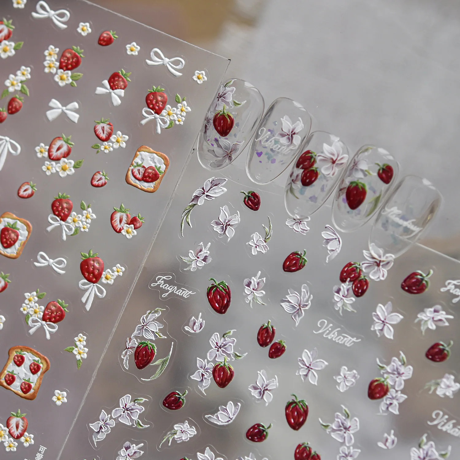 いちご、トースト、リボン、デイジー、桃、リンゴ、キウイ、オレ - Nail Art Orange のレビューと価格